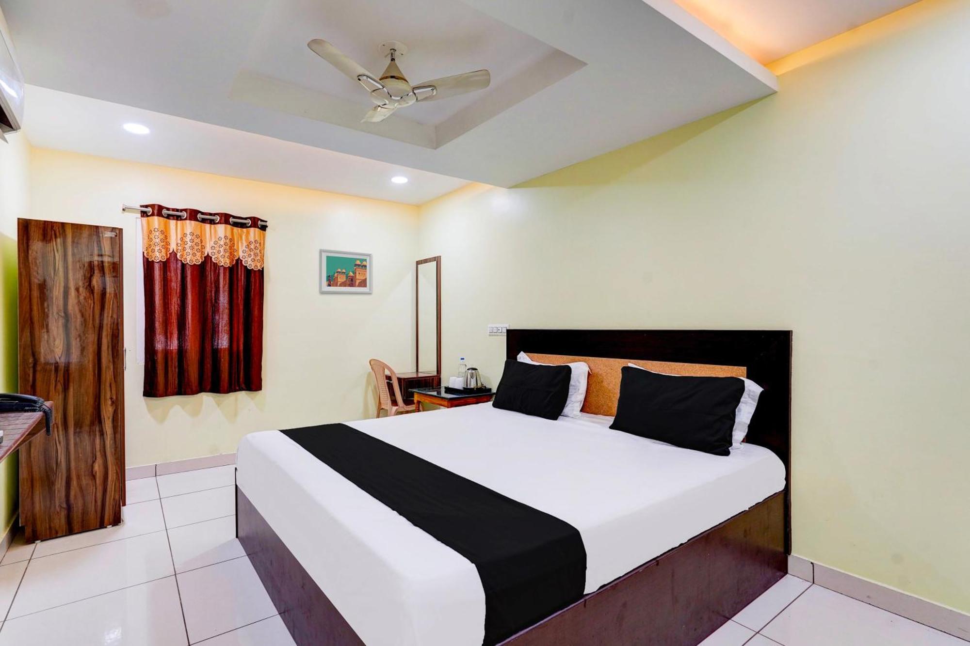 Super Hotel O Perungalathur Near Bus Stand Chennai Exterior photo
