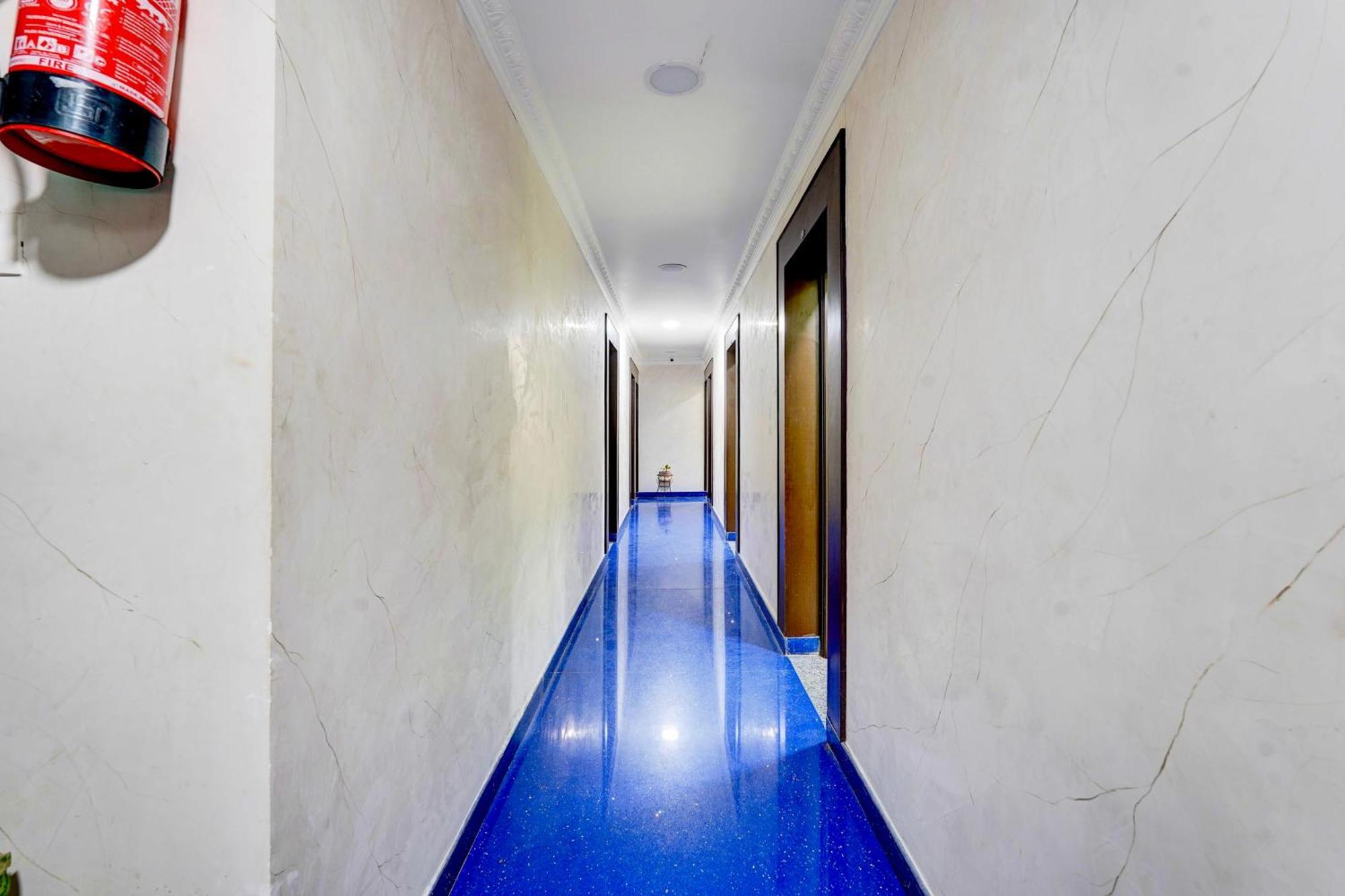 Super Hotel O Perungalathur Near Bus Stand Chennai Exterior photo