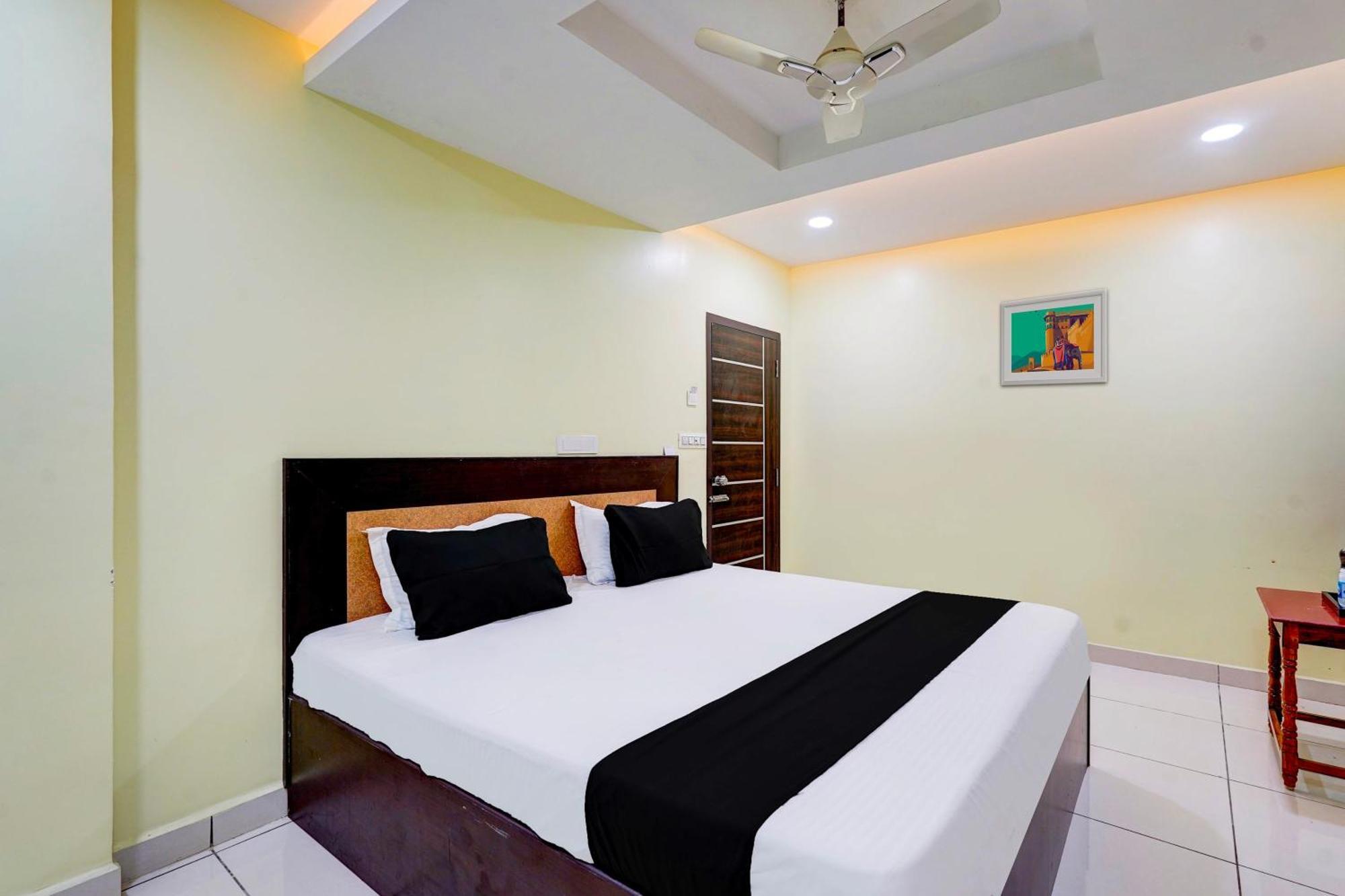 Super Hotel O Perungalathur Near Bus Stand Chennai Exterior photo